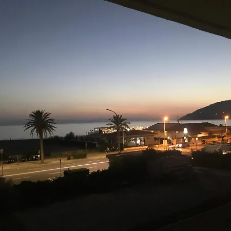 Balcone Sul Mare Apartment *